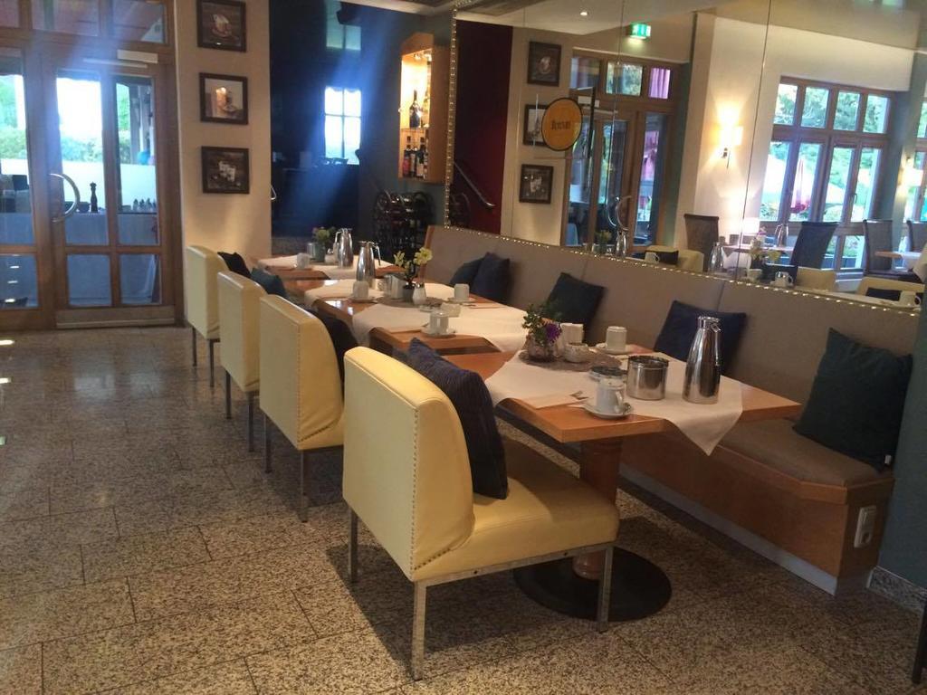 Sopherl Am See - Fruehstueck Auf Der Seeterrasse, Sehr Ruhig Und Wunderschoen Am See, 3 Minuten Nach Oberpfaffenhofen, Viele Radtouren, Restaurants & Cafes In Der Umgebung Weßling エクステリア 写真
