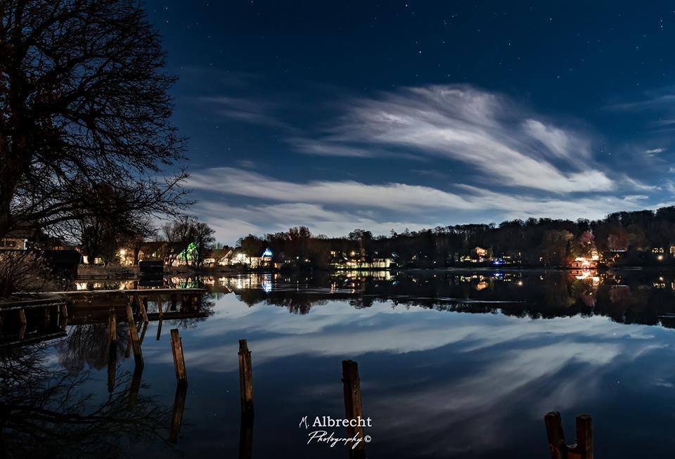 Sopherl Am See - Fruehstueck Auf Der Seeterrasse, Sehr Ruhig Und Wunderschoen Am See, 3 Minuten Nach Oberpfaffenhofen, Viele Radtouren, Restaurants & Cafes In Der Umgebung Weßling エクステリア 写真