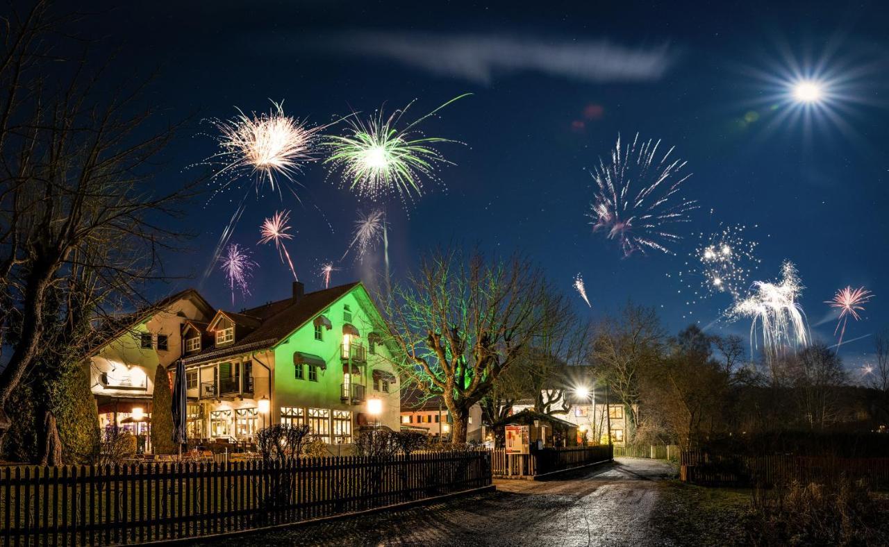 Sopherl Am See - Fruehstueck Auf Der Seeterrasse, Sehr Ruhig Und Wunderschoen Am See, 3 Minuten Nach Oberpfaffenhofen, Viele Radtouren, Restaurants & Cafes In Der Umgebung Weßling エクステリア 写真
