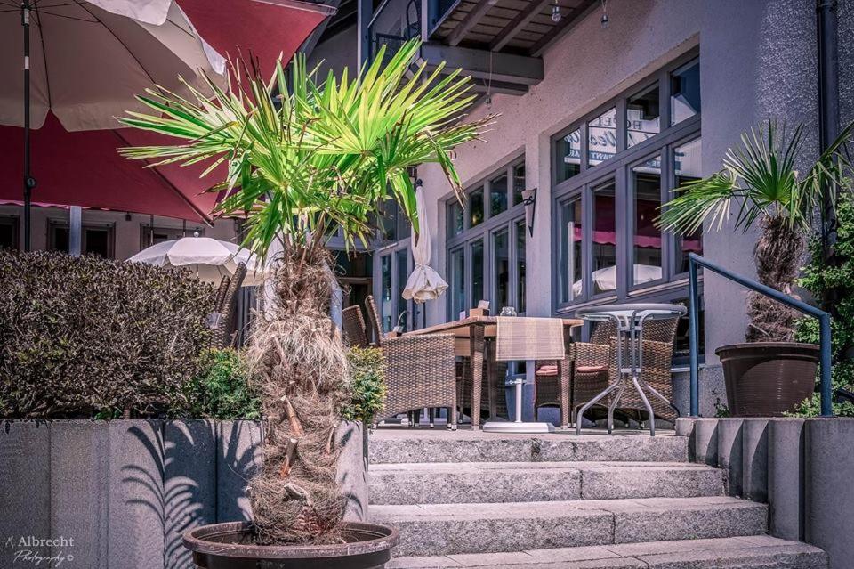Sopherl Am See - Fruehstueck Auf Der Seeterrasse, Sehr Ruhig Und Wunderschoen Am See, 3 Minuten Nach Oberpfaffenhofen, Viele Radtouren, Restaurants & Cafes In Der Umgebung Weßling エクステリア 写真